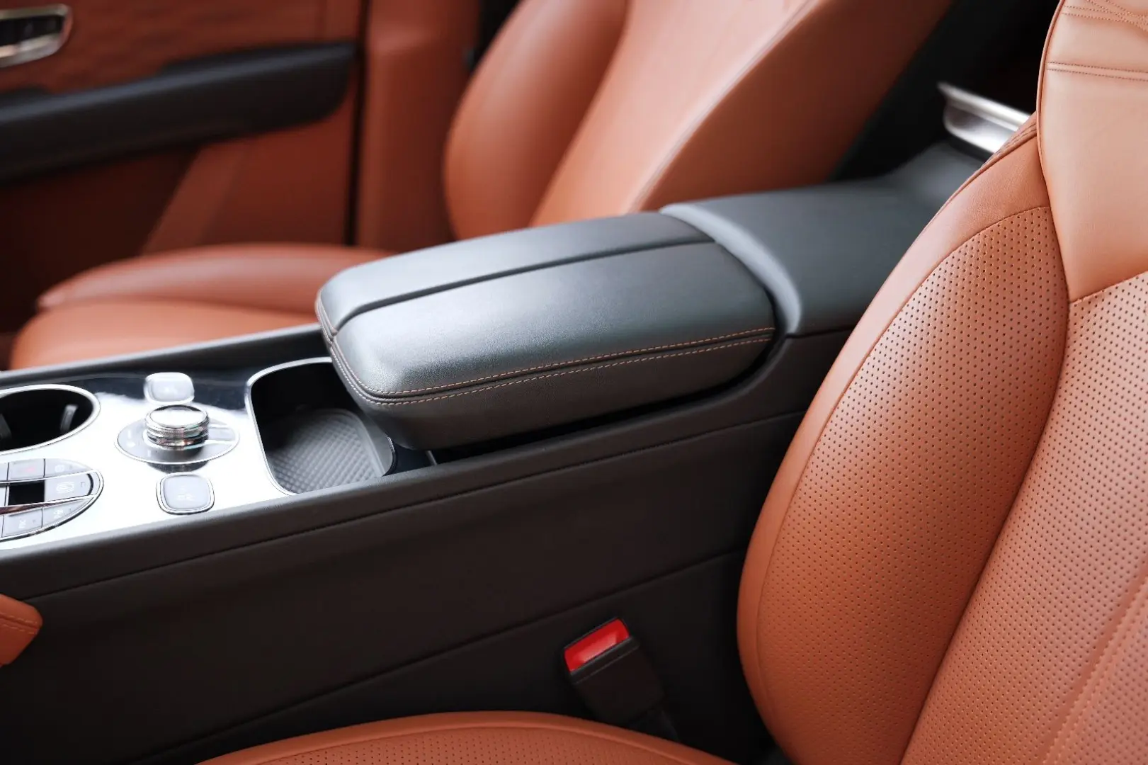 Bentayga 4.0 V8 EWB Azure 4WD Long Lang