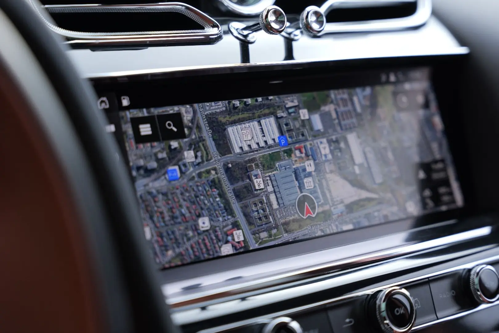 Bentayga 4.0 V8 EWB Azure 4WD Long Lang