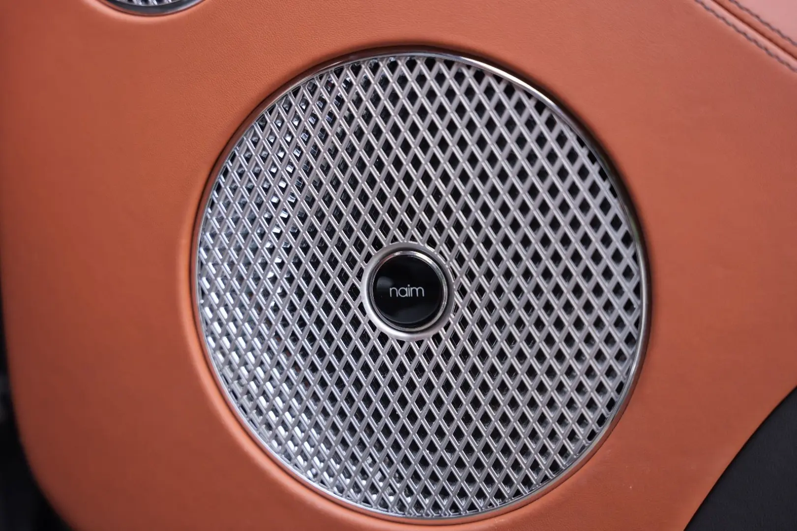 Bentayga 4.0 V8 EWB Azure 4WD Long Lang