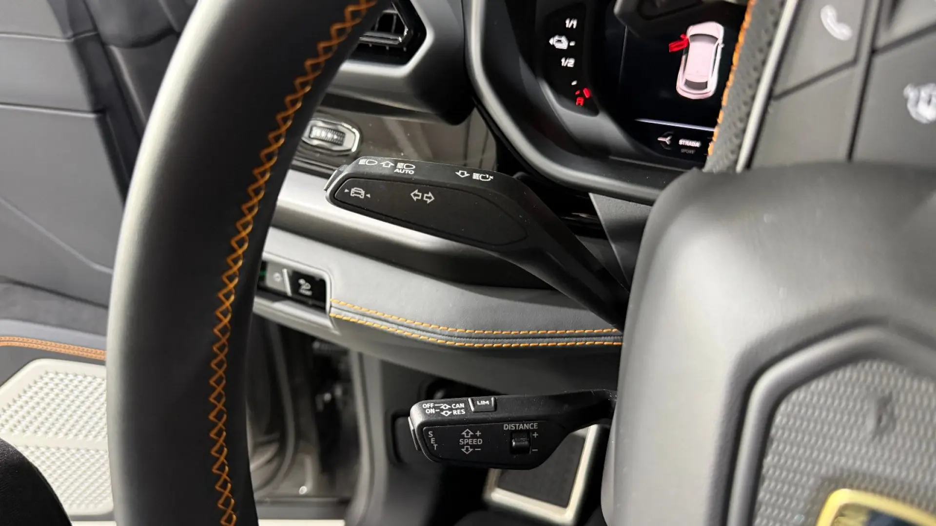 Urus SE 4.0 MY25 ANIMA B&O PANO HUD MASSAGE 23