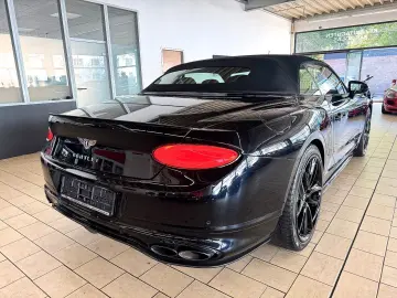 CONTINENTAL GTC 4.0 V8 4WD HUD MASSAGE 22