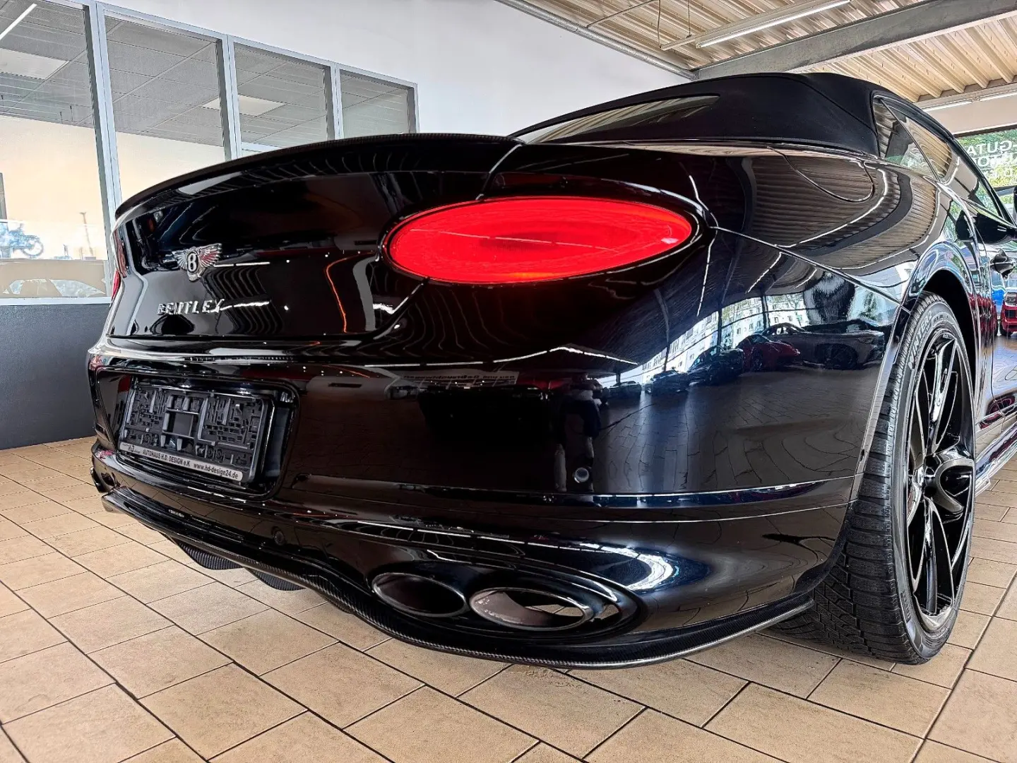 CONTINENTAL GTC 4.0 V8 4WD HUD MASSAGE 22