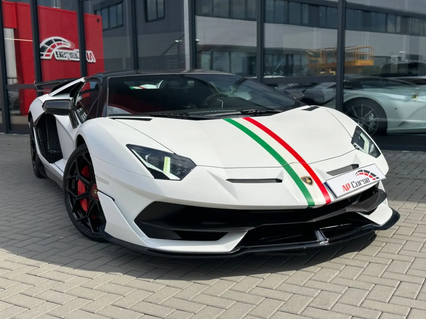 Aventador SVJ Roadster FullCarbon Tricolore Lift
