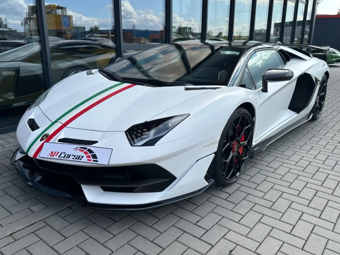 Aventador SVJ Roadster FullCarbon Tricolore Lift
