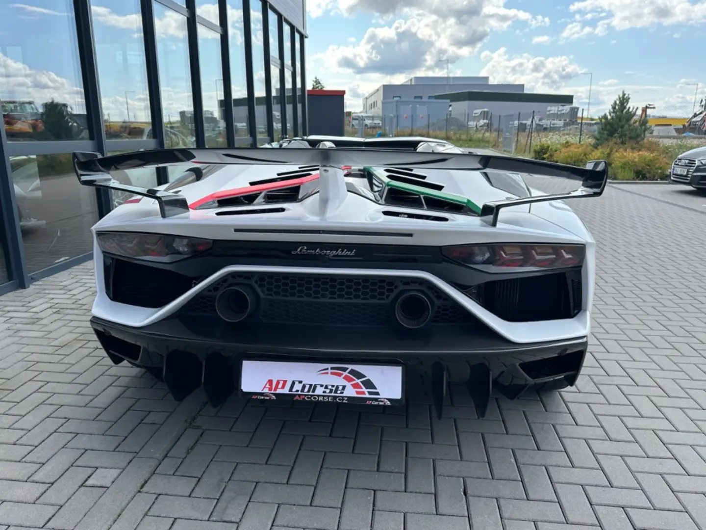 Aventador SVJ Roadster FullCarbon Tricolore Lift