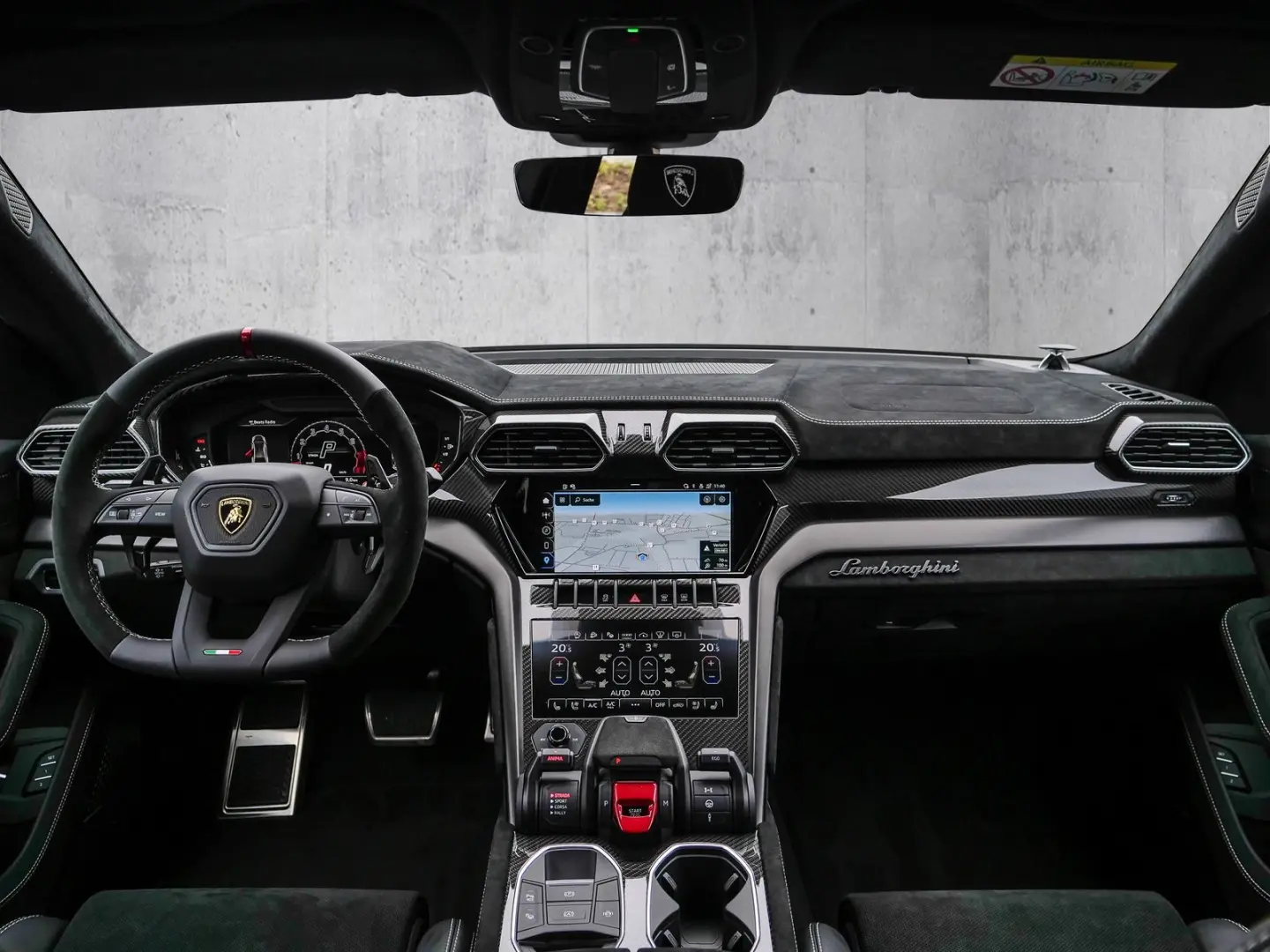 Urus Performante Verde Gea Matt  Interior Carbon