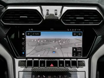 Urus Performante Verde Gea Matt  Interior Carbon