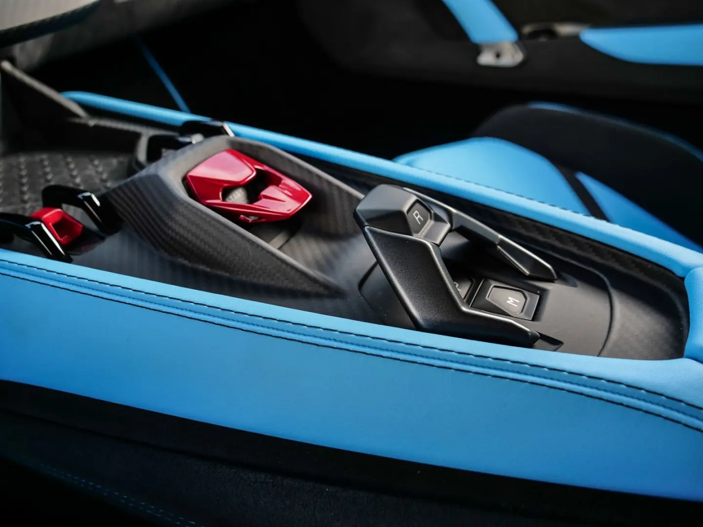 Revuelto Blu Cepheus  Lower&Upper Carbon Exterio