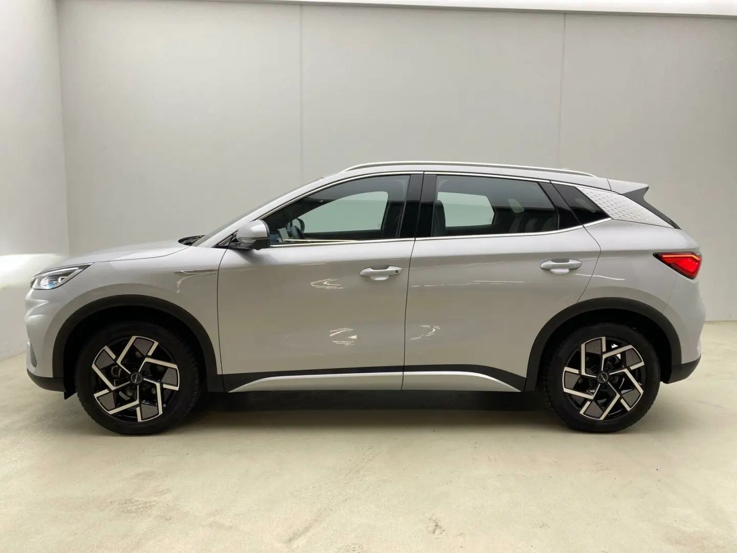 ATTO 3 Design PanoDach 360Kam el. HK Ambiente