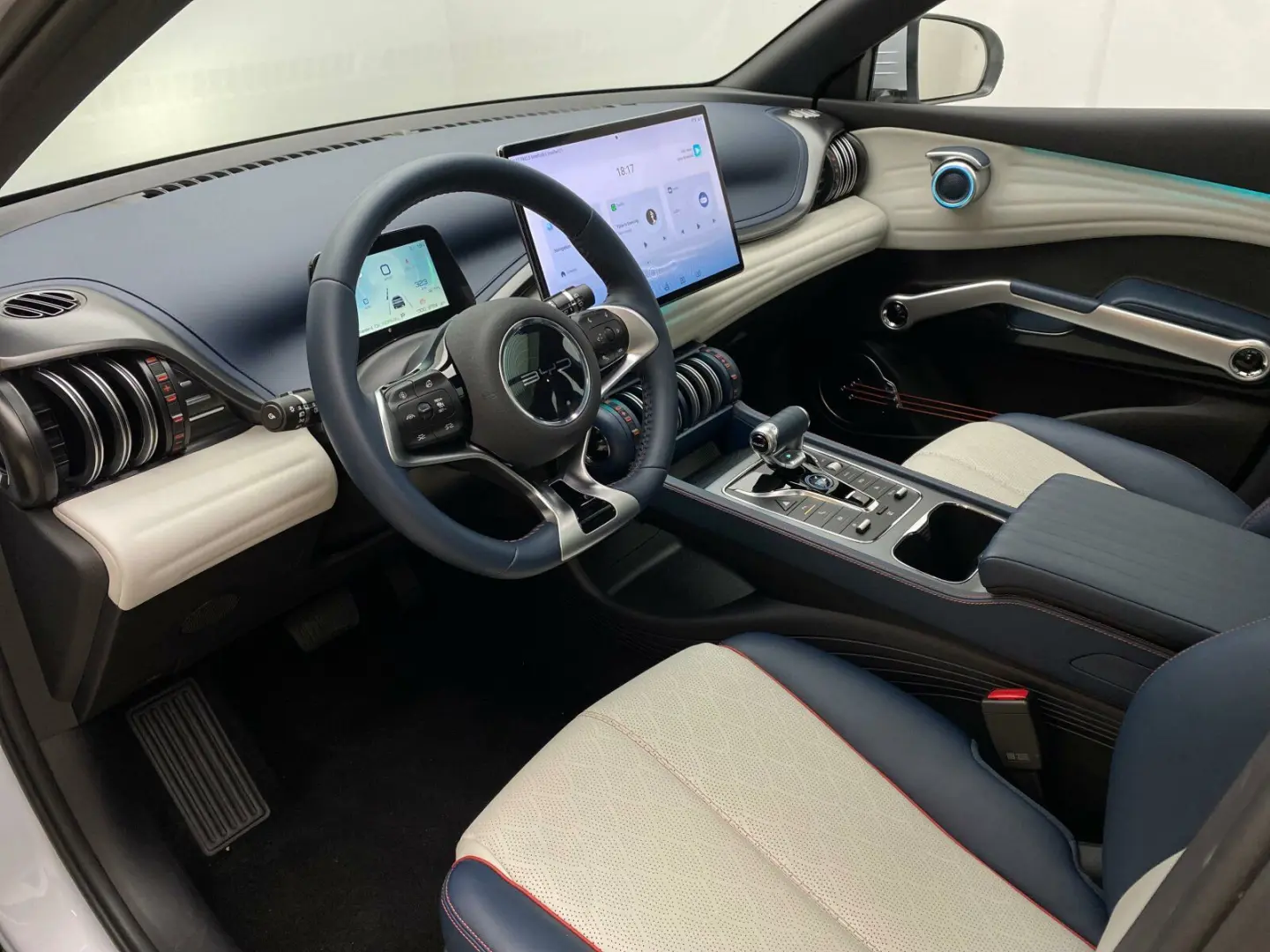 ATTO 3 Design PanoDach 360Kam el. HK Ambiente