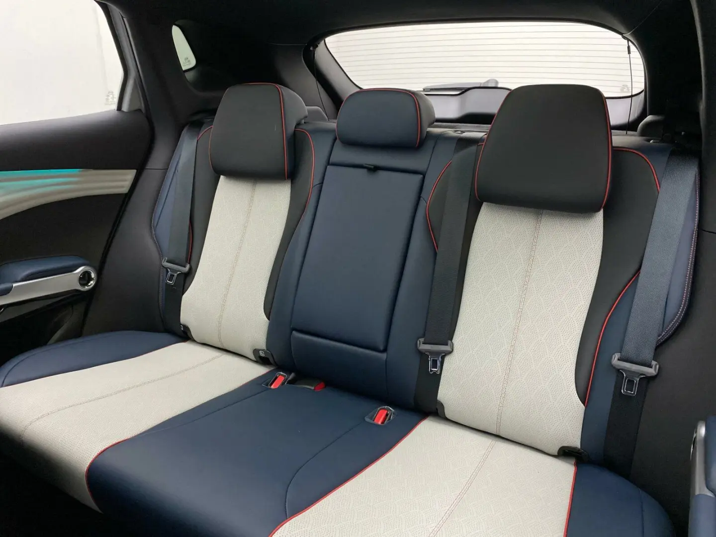 ATTO 3 Design PanoDach 360Kam el. HK Ambiente