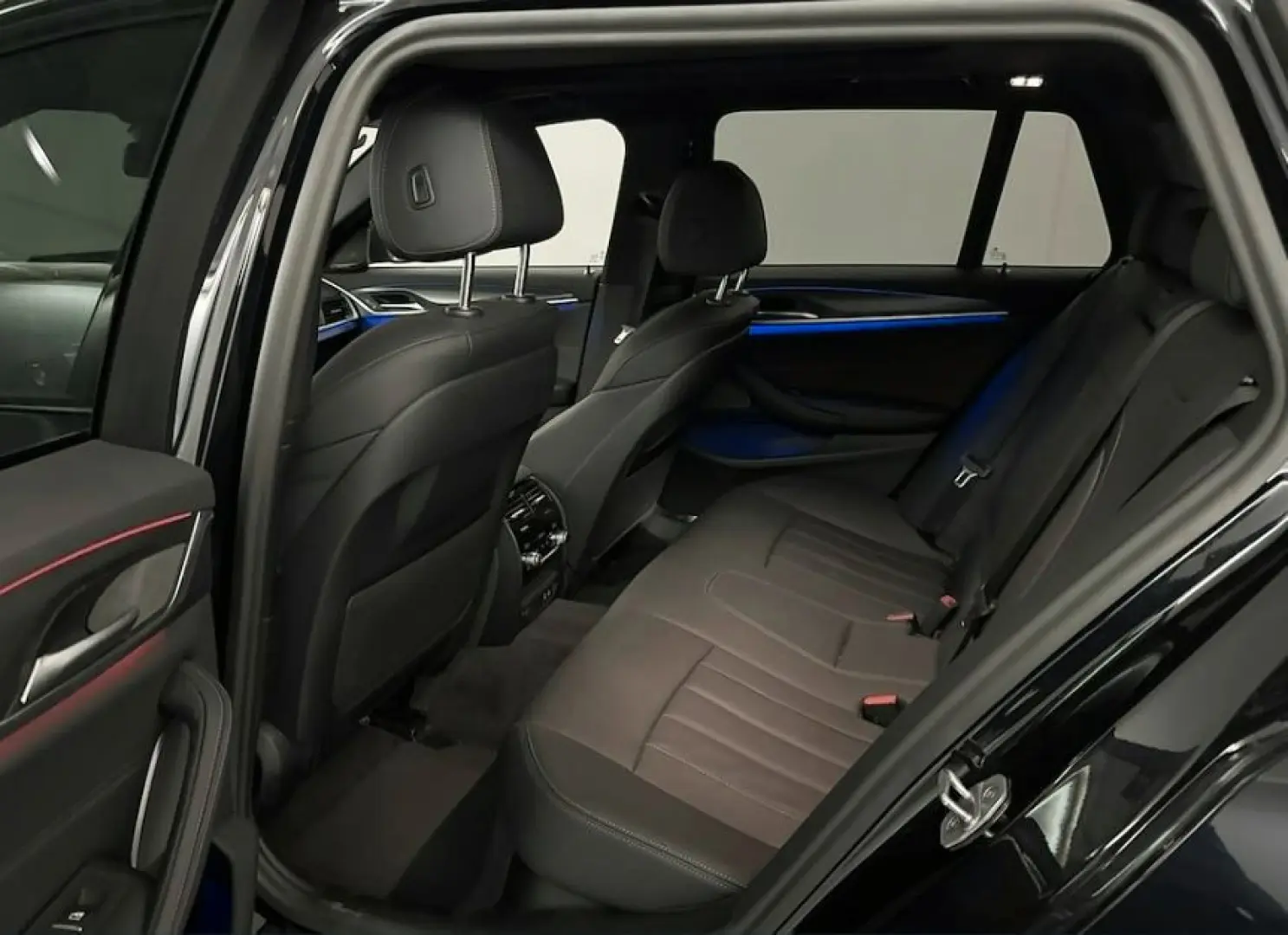 530d touring M-SPORT xDRIVE NP 98tEUR! LUFT AHK