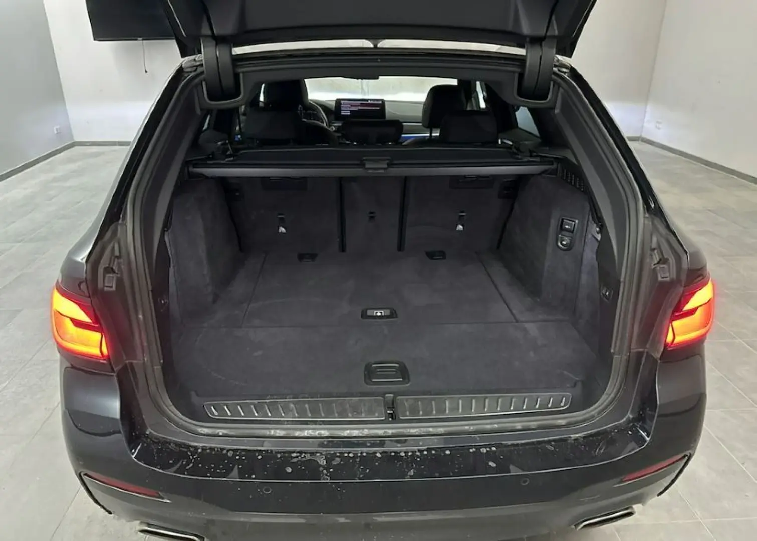 530d touring M-SPORT xDRIVE NP 98tEUR! LUFT AHK