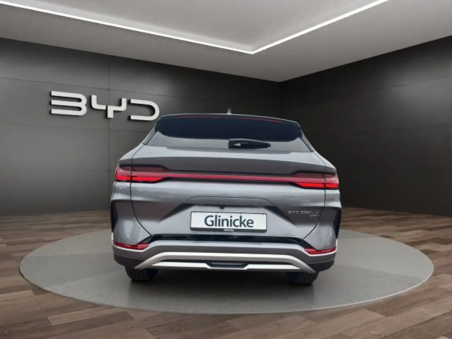 Seal U DM-i Boost Plug-In Hybrid 1080km PANODACH