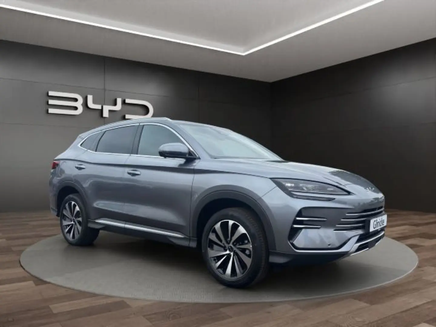 Seal U DM-i Boost Plug-In Hybrid 1080km PANODACH