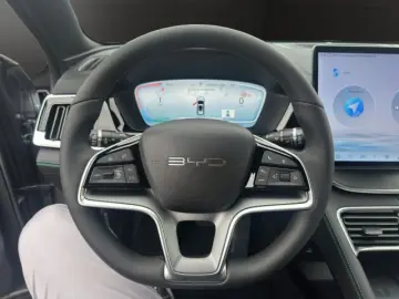 Seal U DM-i Boost Plug-In Hybrid 1080km PANODACH