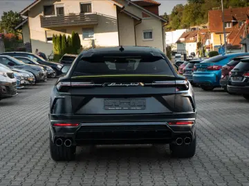 Urus 4.0 V8 Autom. Urus Graphite Capsule