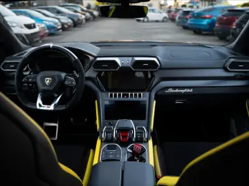 Urus 4.0 V8 Autom. Urus Graphite Capsule