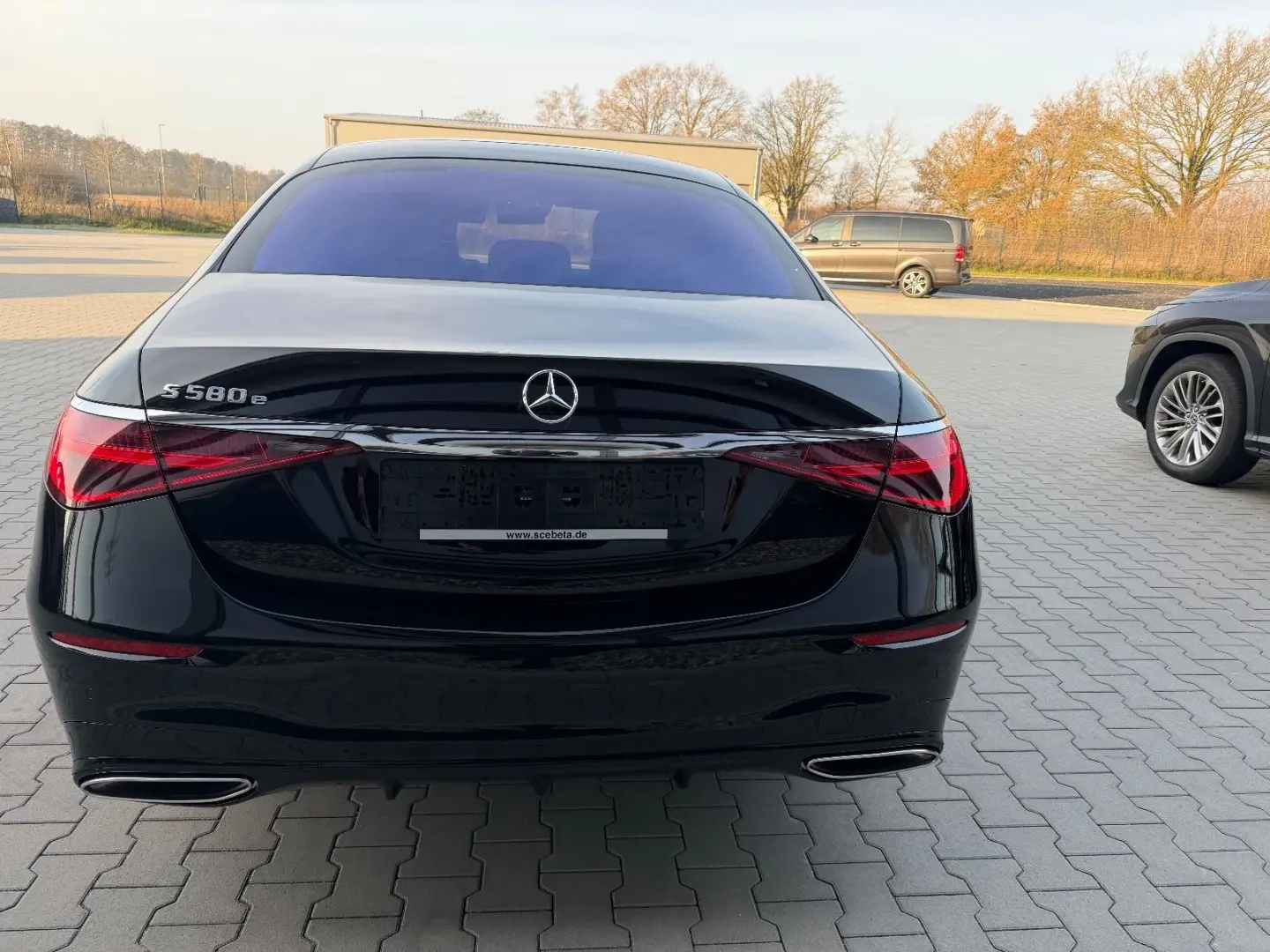 S580e AMG Lang -HUD-Pano-4xBelüSitz-FondTV-360K