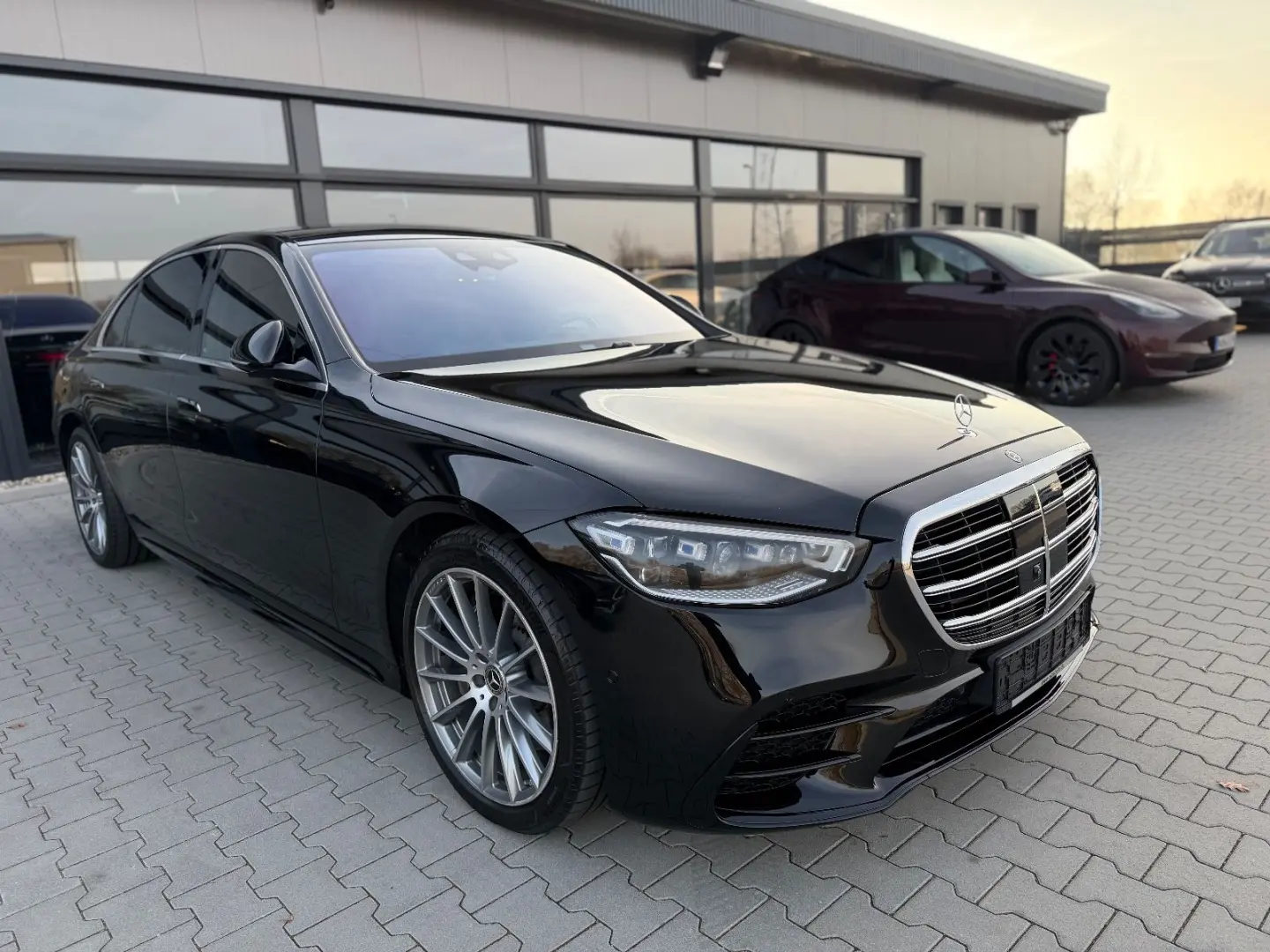 S580e AMG Lang -HUD-Pano-4xBelüSitz-FondTV-360K
