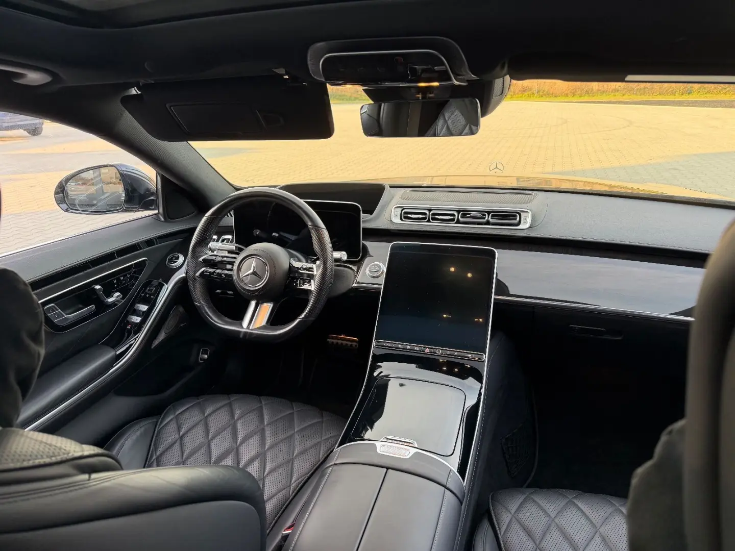 S580e AMG Lang -HUD-Pano-4xBelüSitz-FondTV-360K