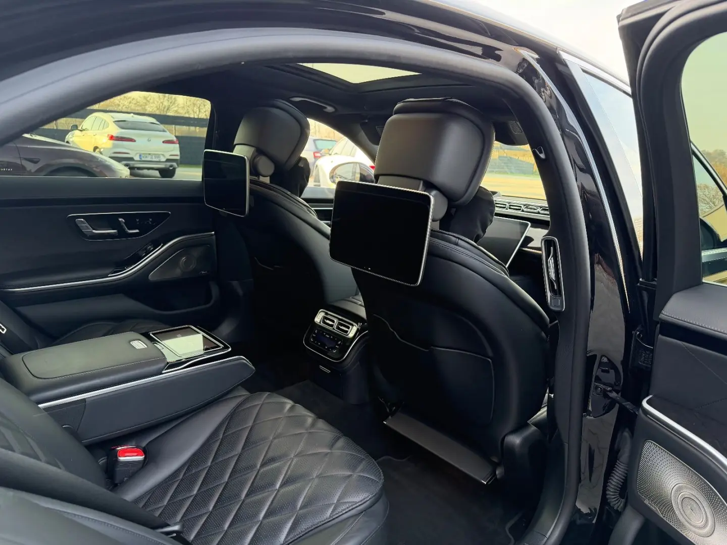 S580e AMG Lang -HUD-Pano-4xBelüSitz-FondTV-360K