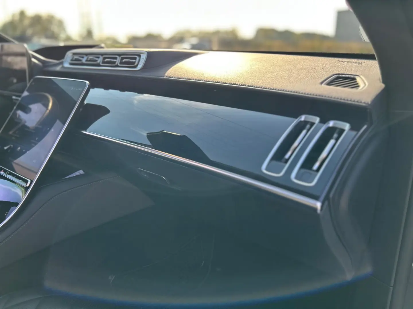 S580e AMG Lang -HUD-Pano-4xBelüSitz-FondTV-360K