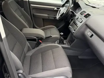 Volkswagen Touran 2.0 diesel cutie manual