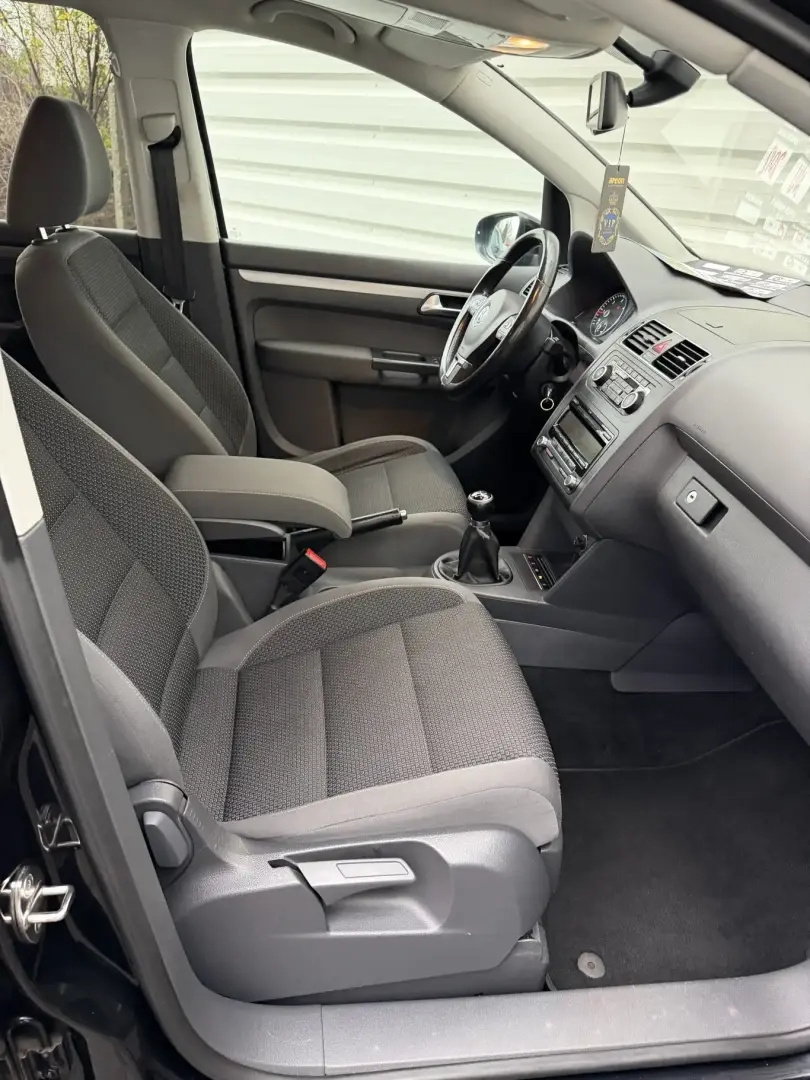 Volkswagen Touran 2.0 diesel cutie manual