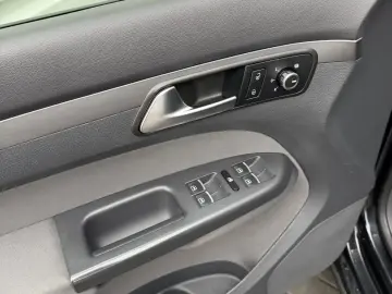 Volkswagen Touran 2.0 diesel cutie manual