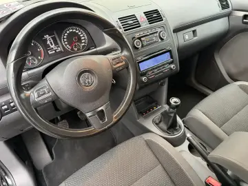 Volkswagen Touran 2.0 diesel cutie manual