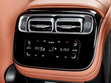 S 580 e lang BURM DISTR LEDER 360  PANO