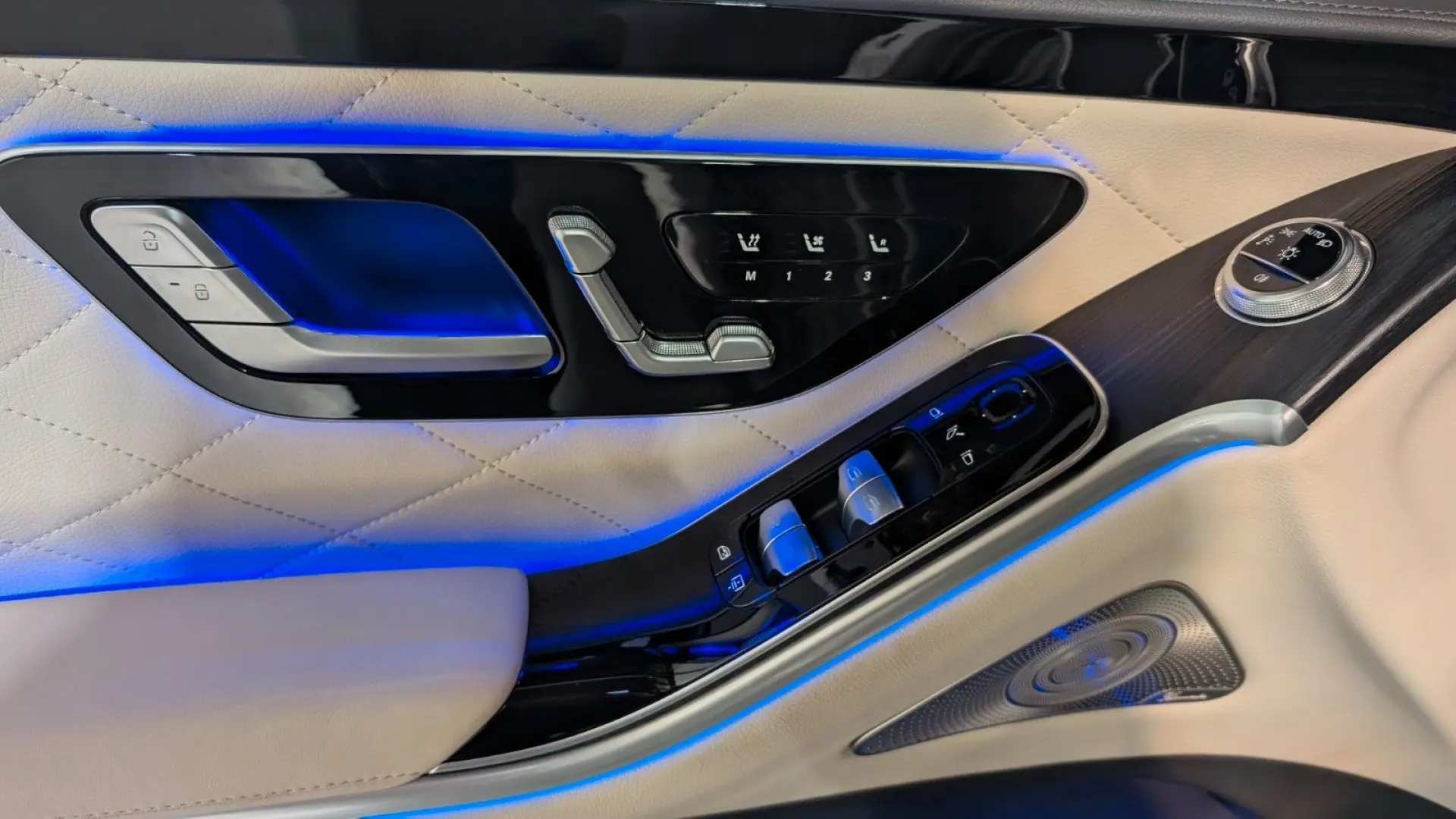 S 580e Lang Lim. AMG AIR PANO BURMESTER HUD SOFT