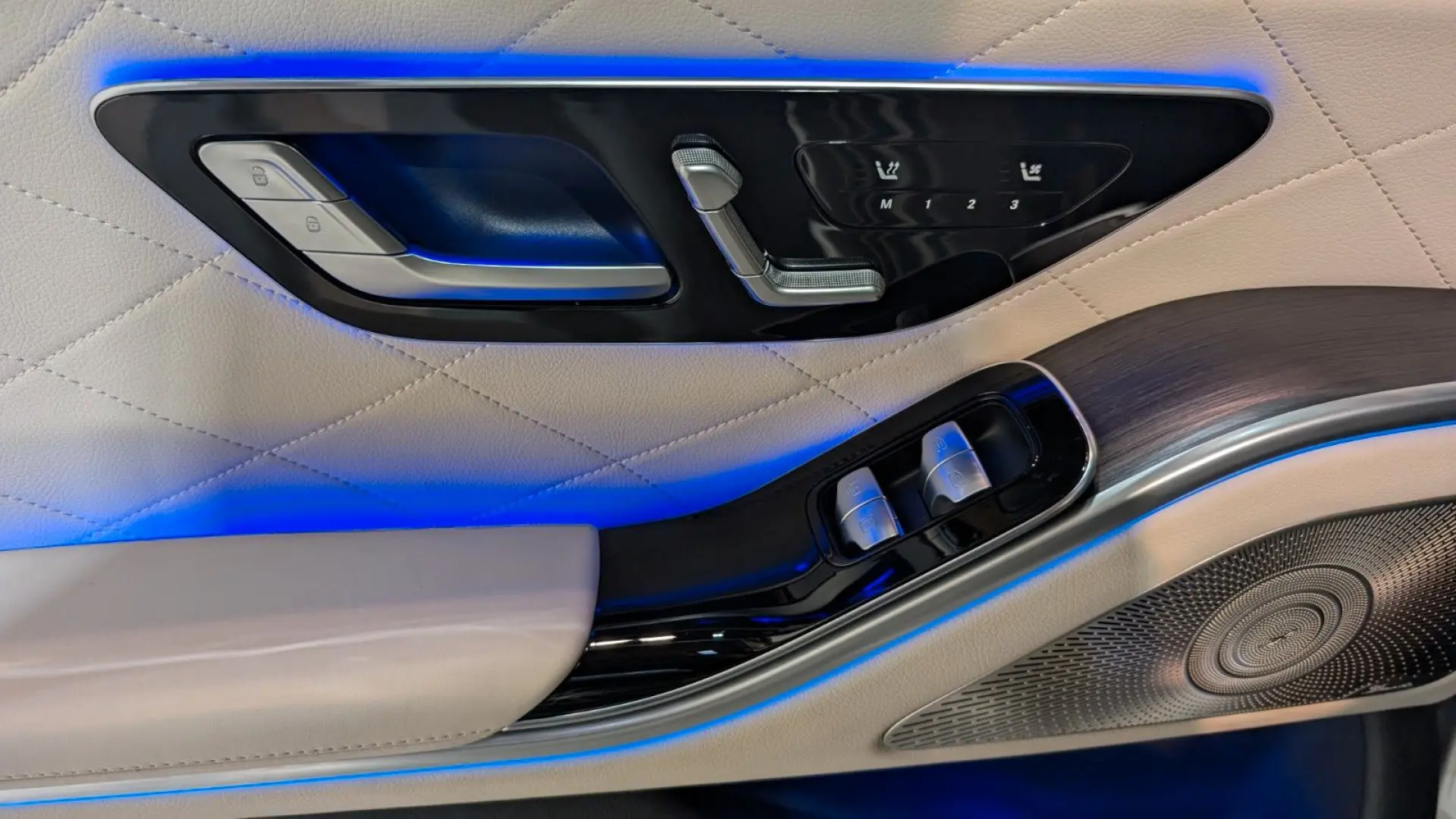 S 580e Lang Lim. AMG AIR PANO BURMESTER HUD SOFT