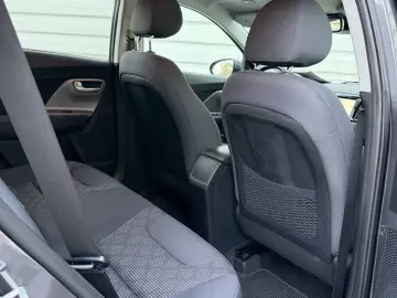 Kia Niro 1.6 hybrid cutie automata