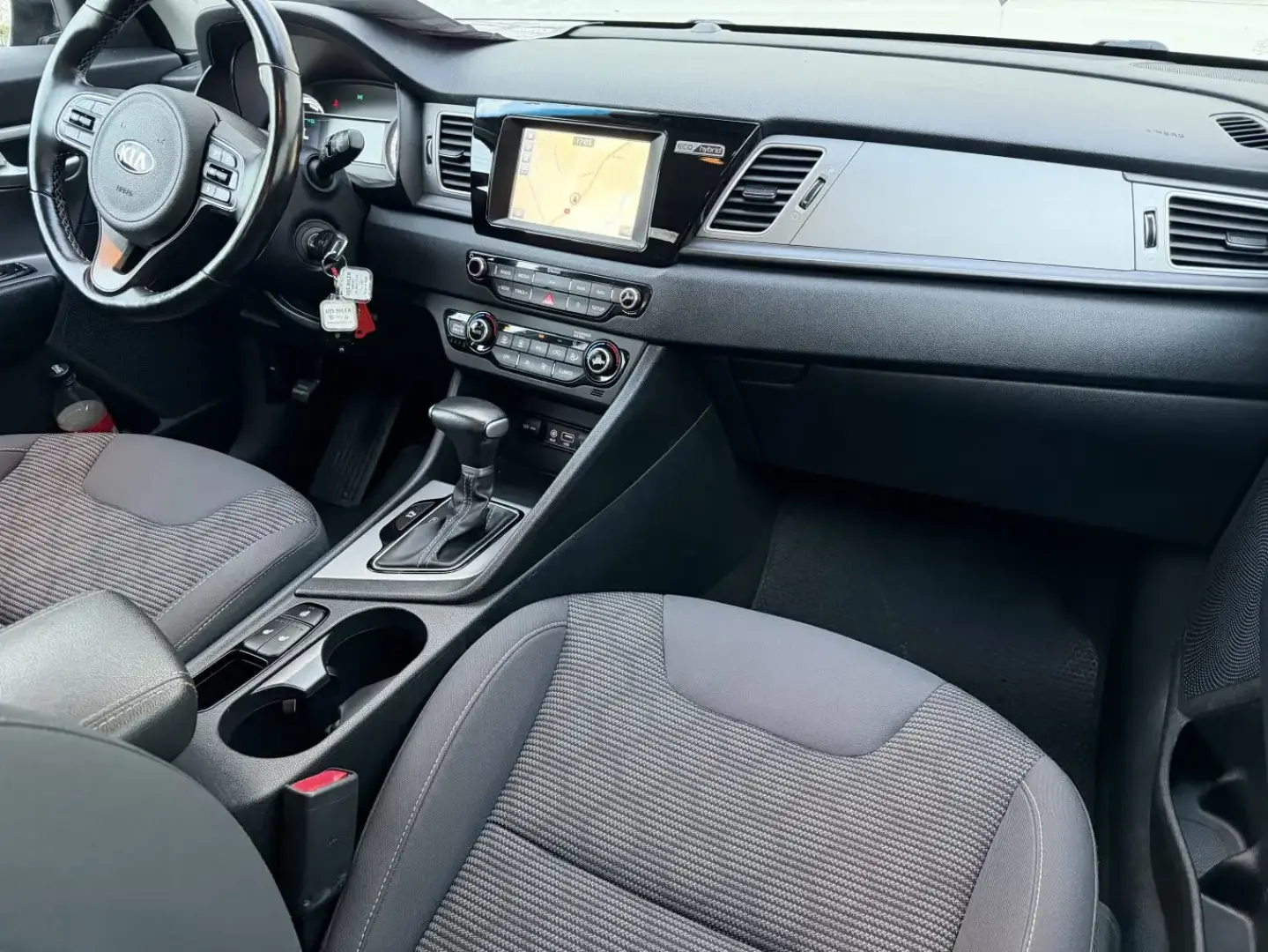 Kia Niro 1.6 hybrid cutie automata