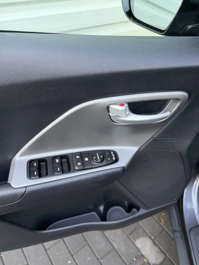 Kia Niro 1.6 hybrid cutie automata