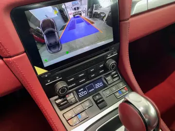 Porsche Boxster 718 Style Edition