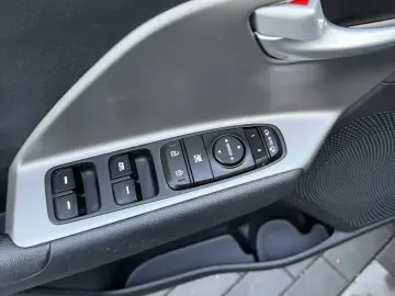 Kia Niro 1.6 Hybrid cutie automata