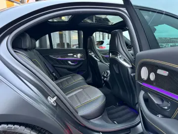 E 63 AMG S Final Edition Panorama Burmester HUD