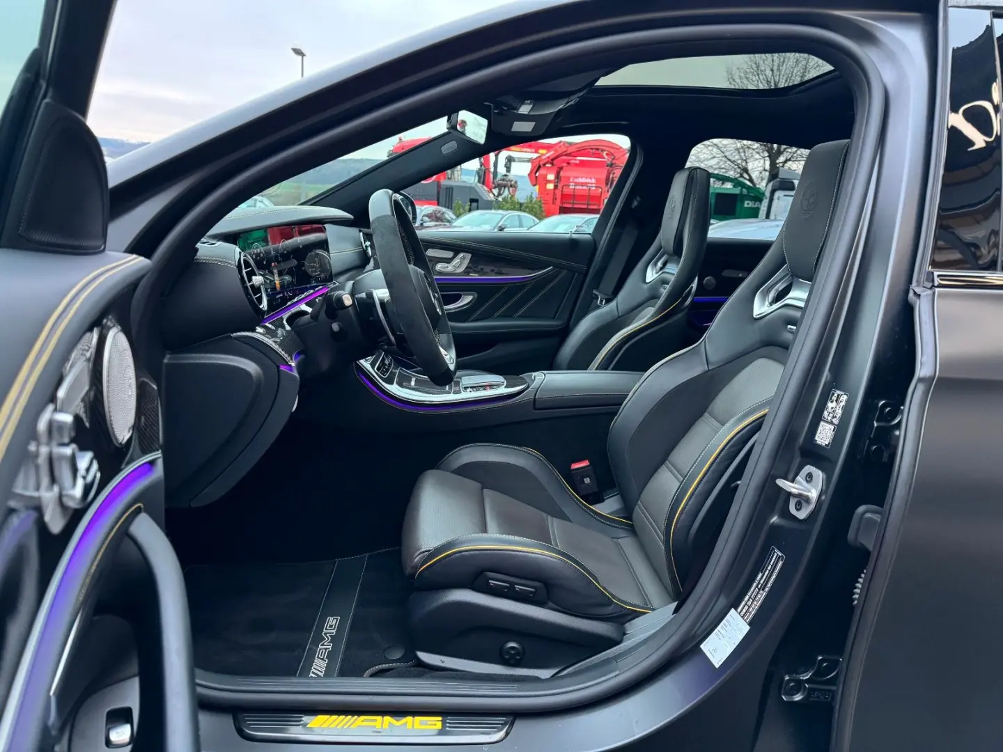 E 63 AMG S Final Edition Panorama Burmester HUD