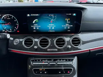 E 63 AMG S Final Edition Panorama Burmester HUD