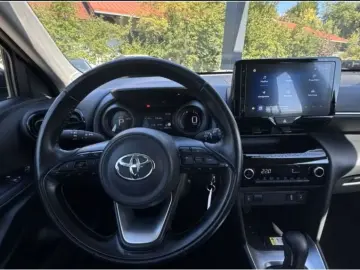 Yaris Cross Hybrid 1.5 VVT-i Business Edition