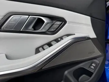 M3 Lim. Competition Carbon 360  Head-up