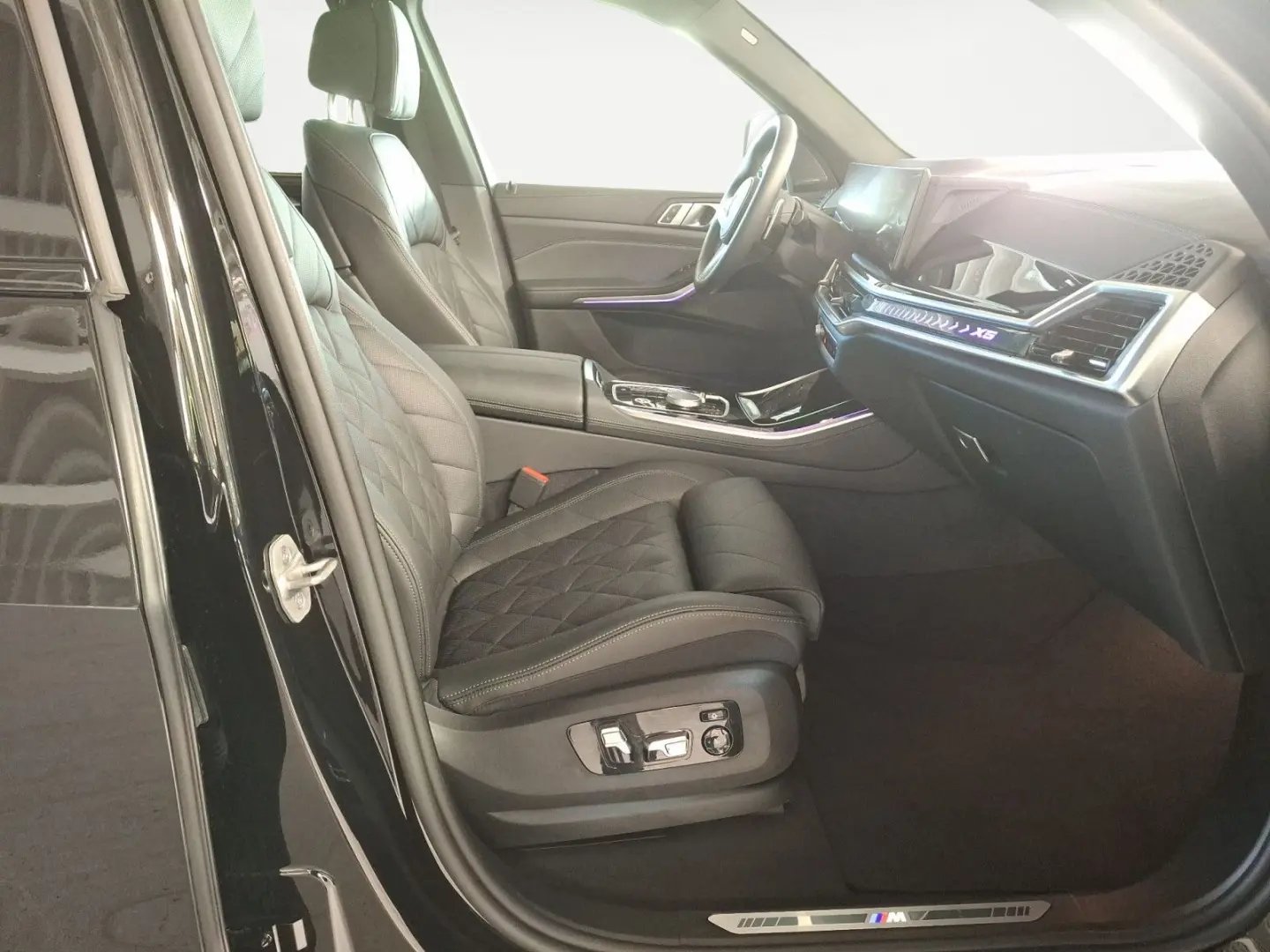X5 xDr30d M Sport Panorama SoftClose Ventilation IconicGlow