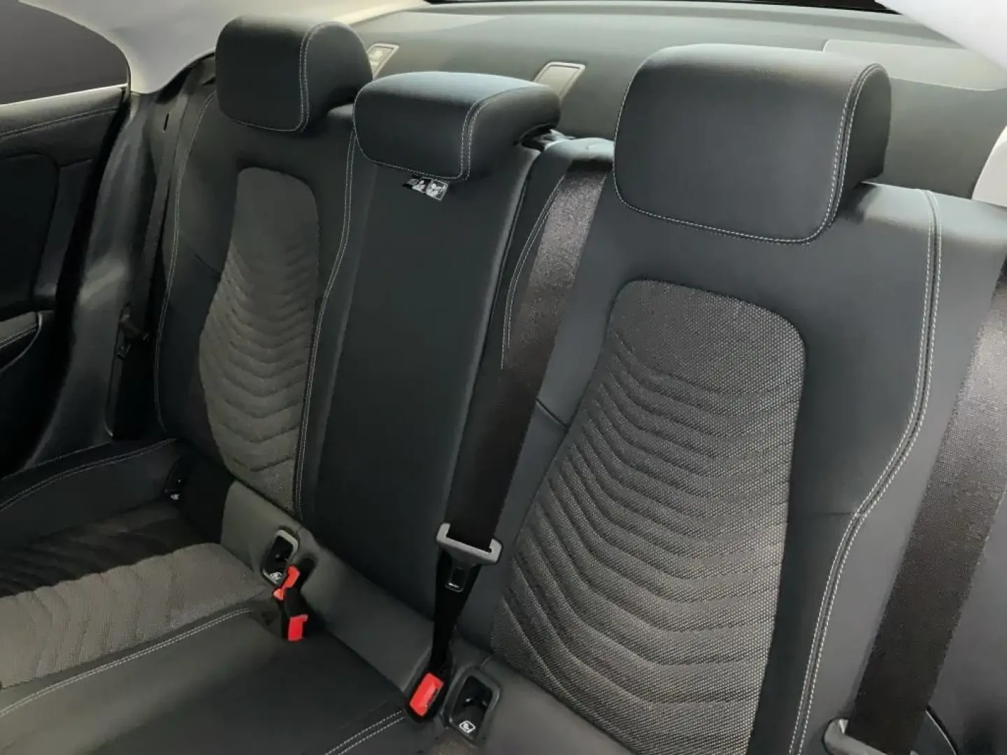 MERCEDES BENZ CLA 180 PROGRESSIVE