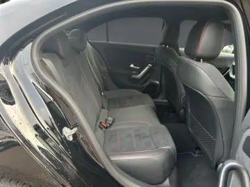 A 220 d AMG Night Burmester MultiBeam AHK Ambien