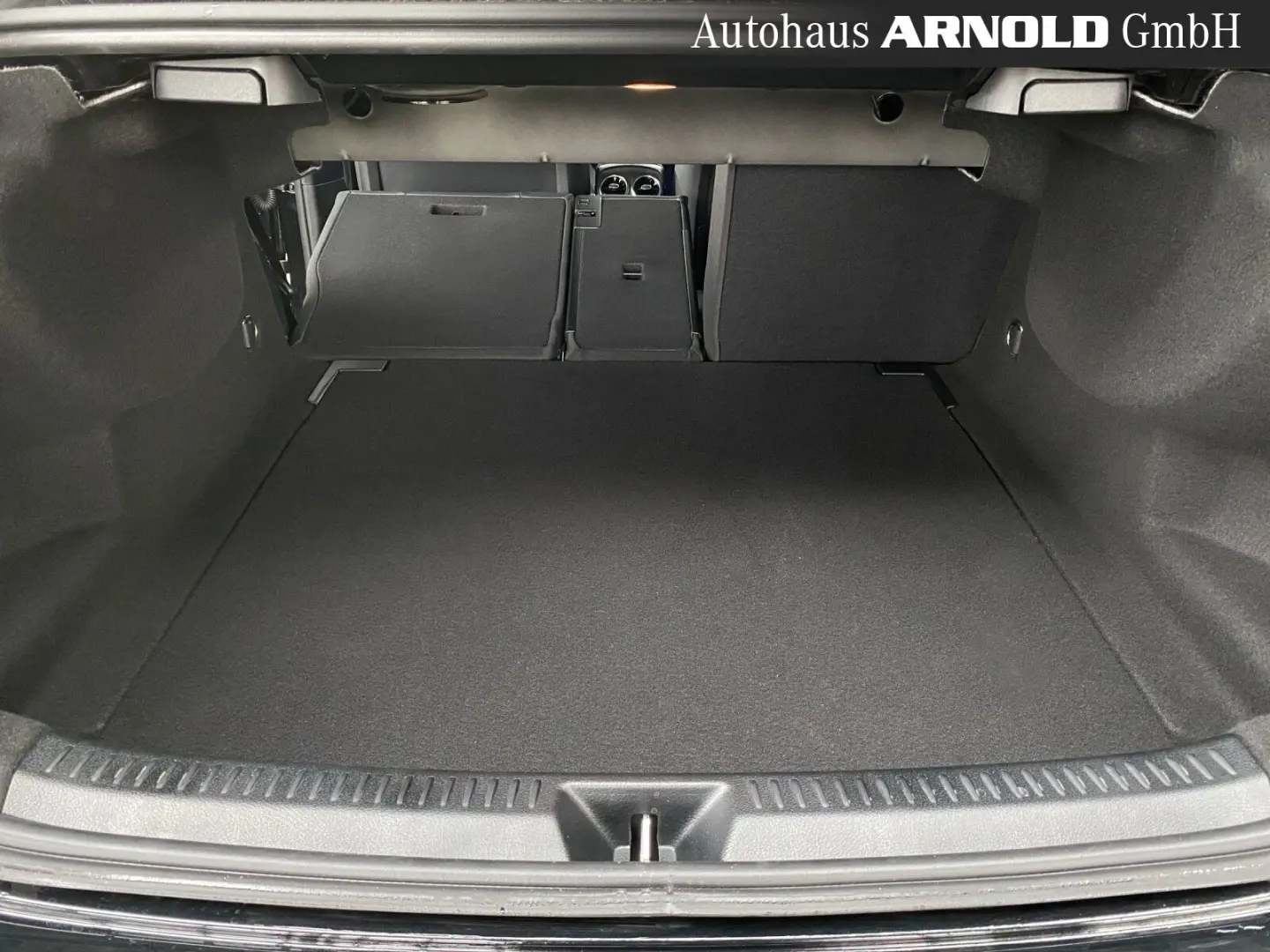 A 220 d Limousine AMG L Pano HUD Distr 360 AHK