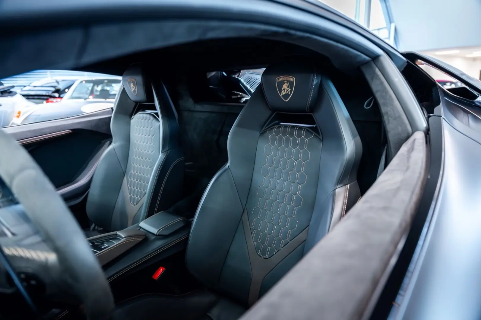 Lamborghini Revuelto