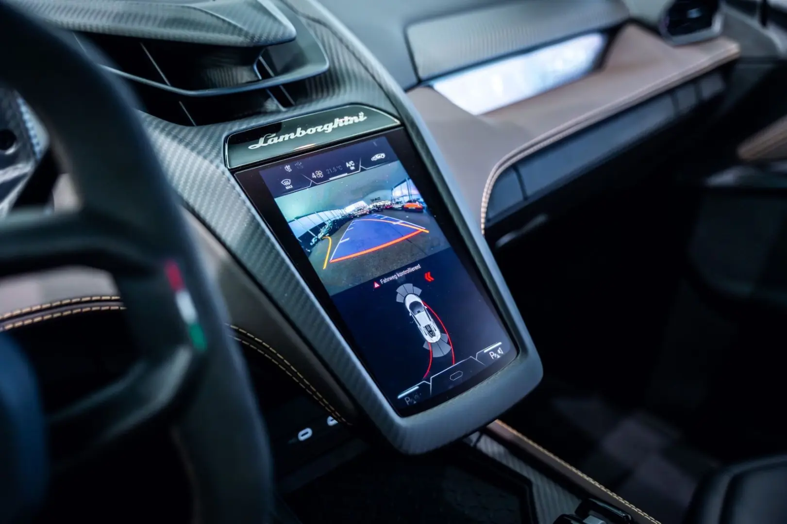 Lamborghini Revuelto